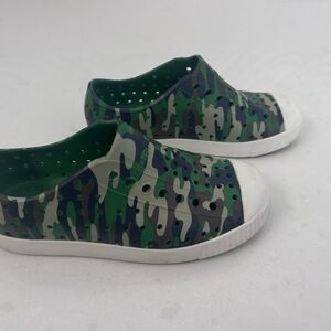 Native Camouflage Water Shoes Slip-On Style